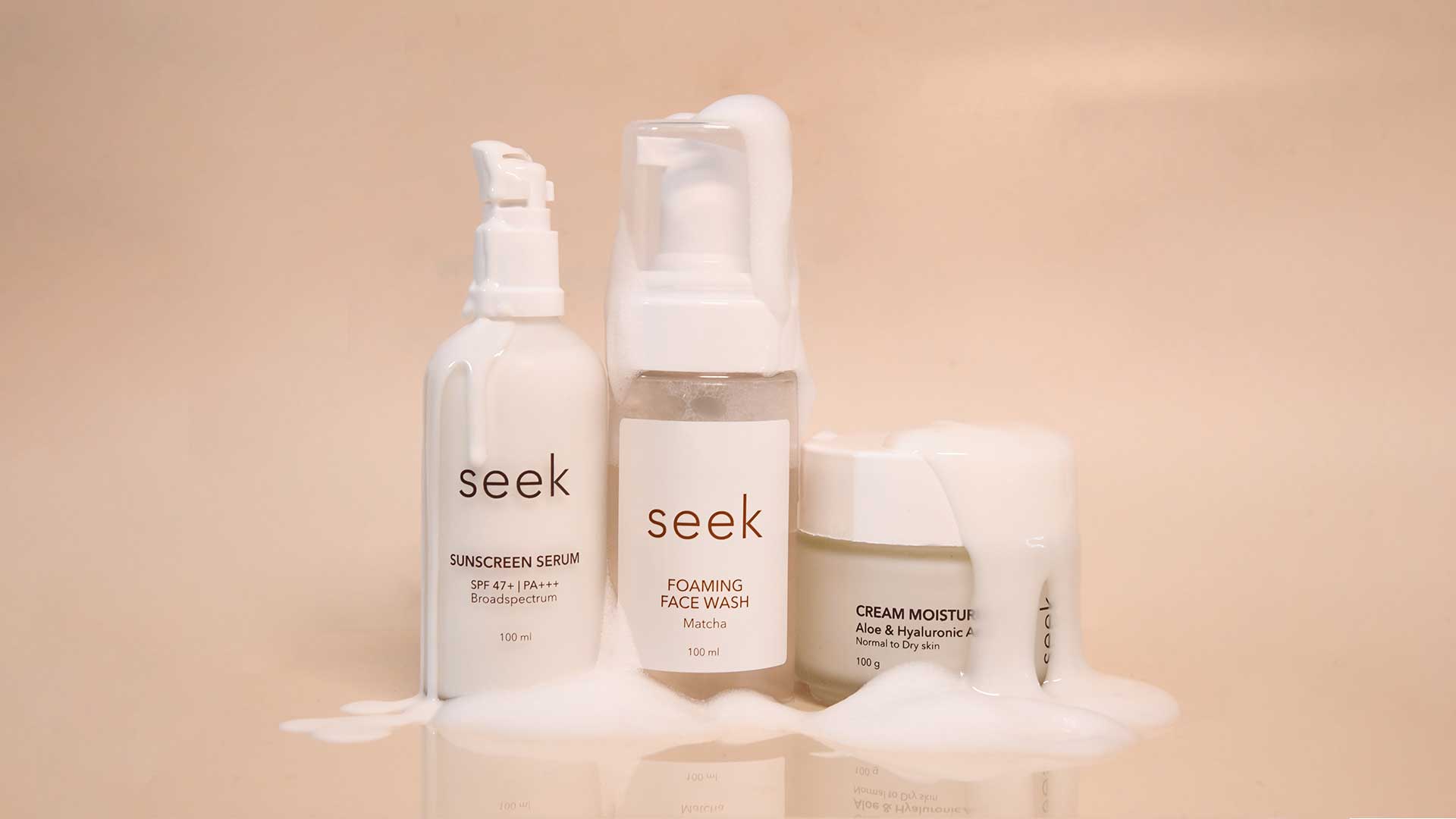 seek skincare essentials: foaming face wash matcha cleanser, aloe & hyaluronic acid moisturiser, spf 47+ pa+++ broadspectrum sunscreen serum images